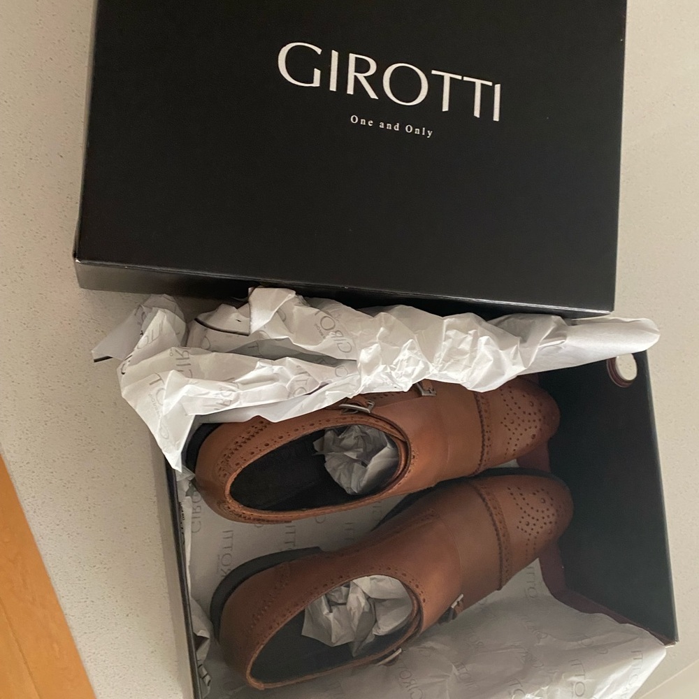 Brand new BOX imported Italian shoes Girotti. Size 43EU large discount